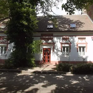 zkontrolujte dostupnost