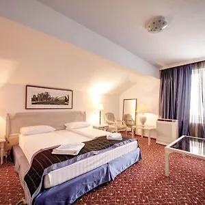 https://visconti-residence.bucharesthotelsnow.com