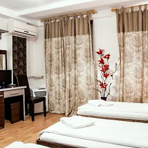 https://hotel-stars.bucharesthotelsnow.com